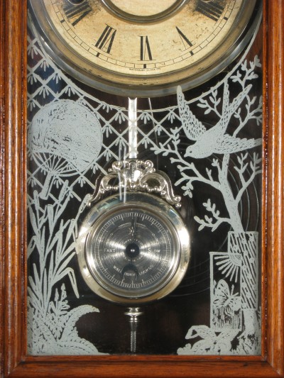 Showing the pattern printed on the inside of the glass.