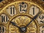 The regulator is at the top of the dial