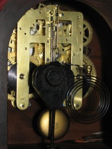 Seth Thomas movement no. 89I. Has code R-6